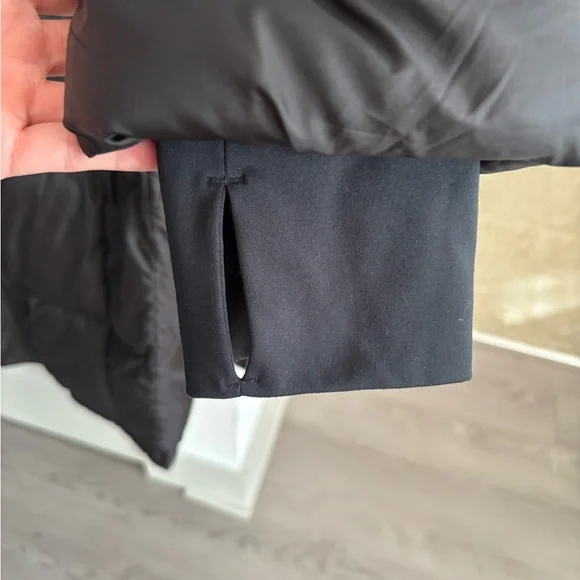 GAP Water-Resistant Black Puffer Coat - Picture 5 of 7